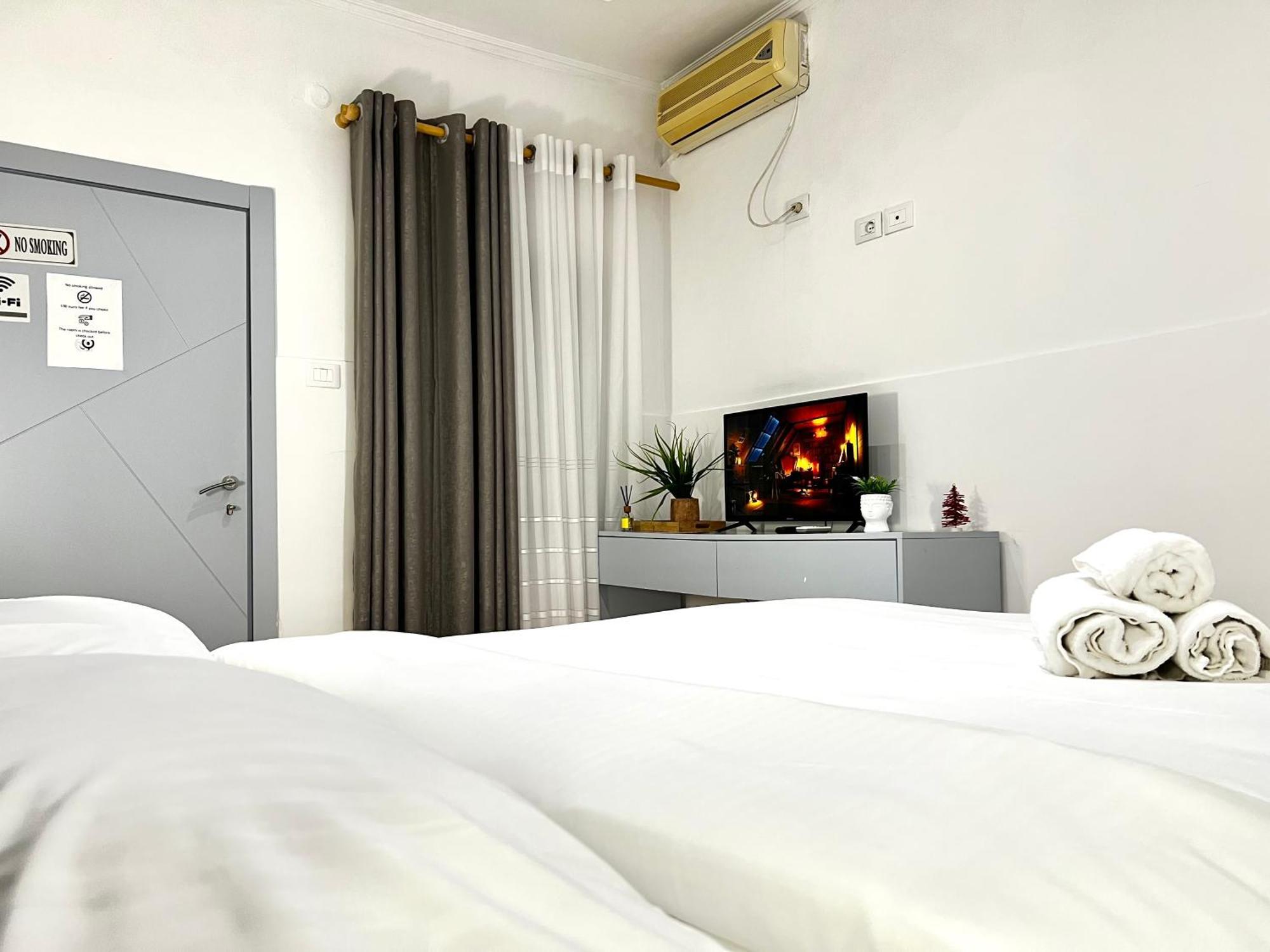 Tirana Square Hotel Luaran gambar